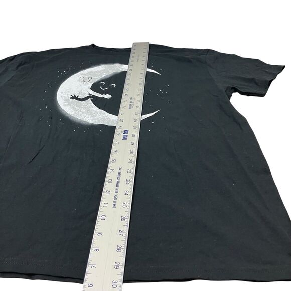 Threadless T-Shirt Mens Black Cotton Moon Hugs Stars Celestial Novelty Size XL - Picture 4 of 10